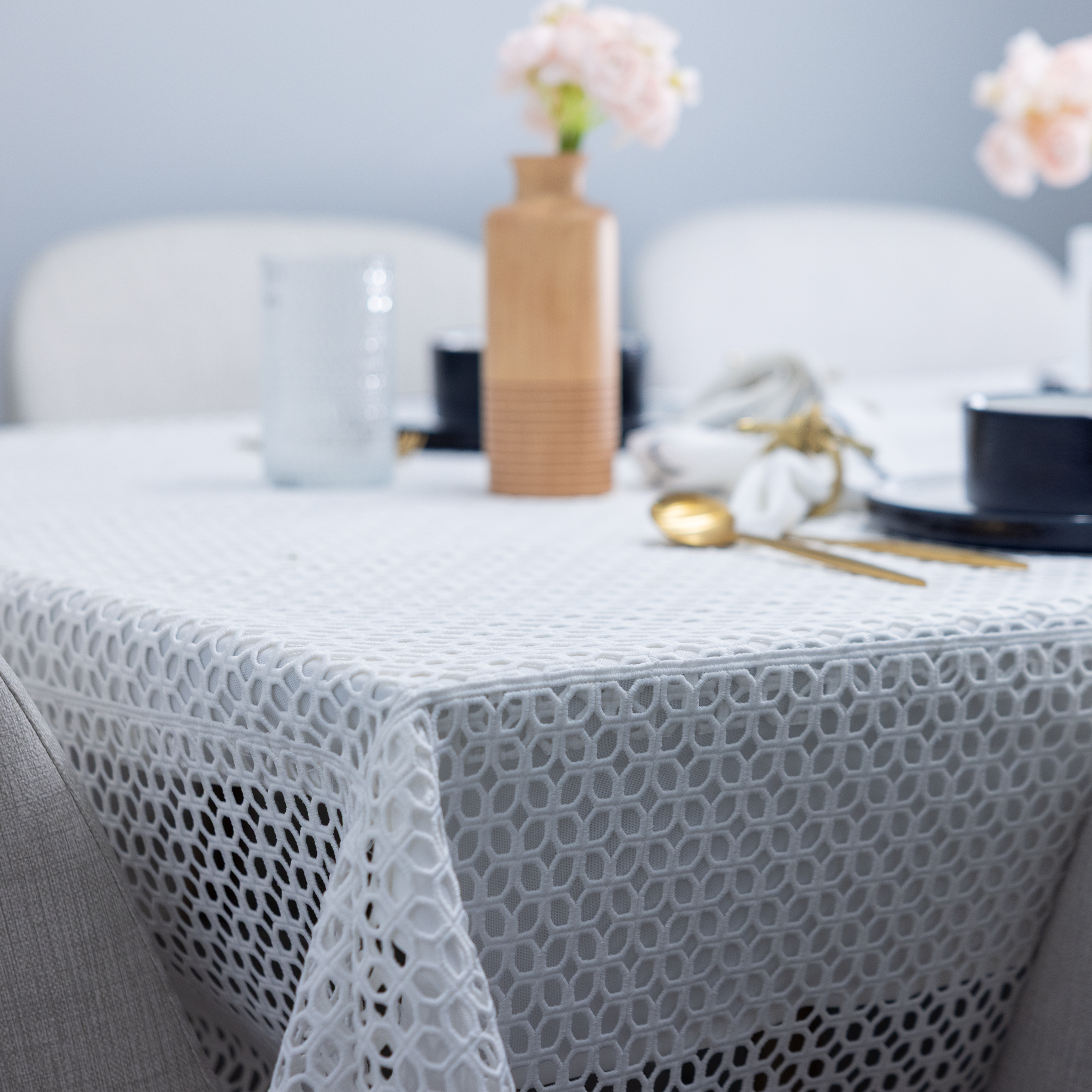 Salzburg Lace Tablecloth