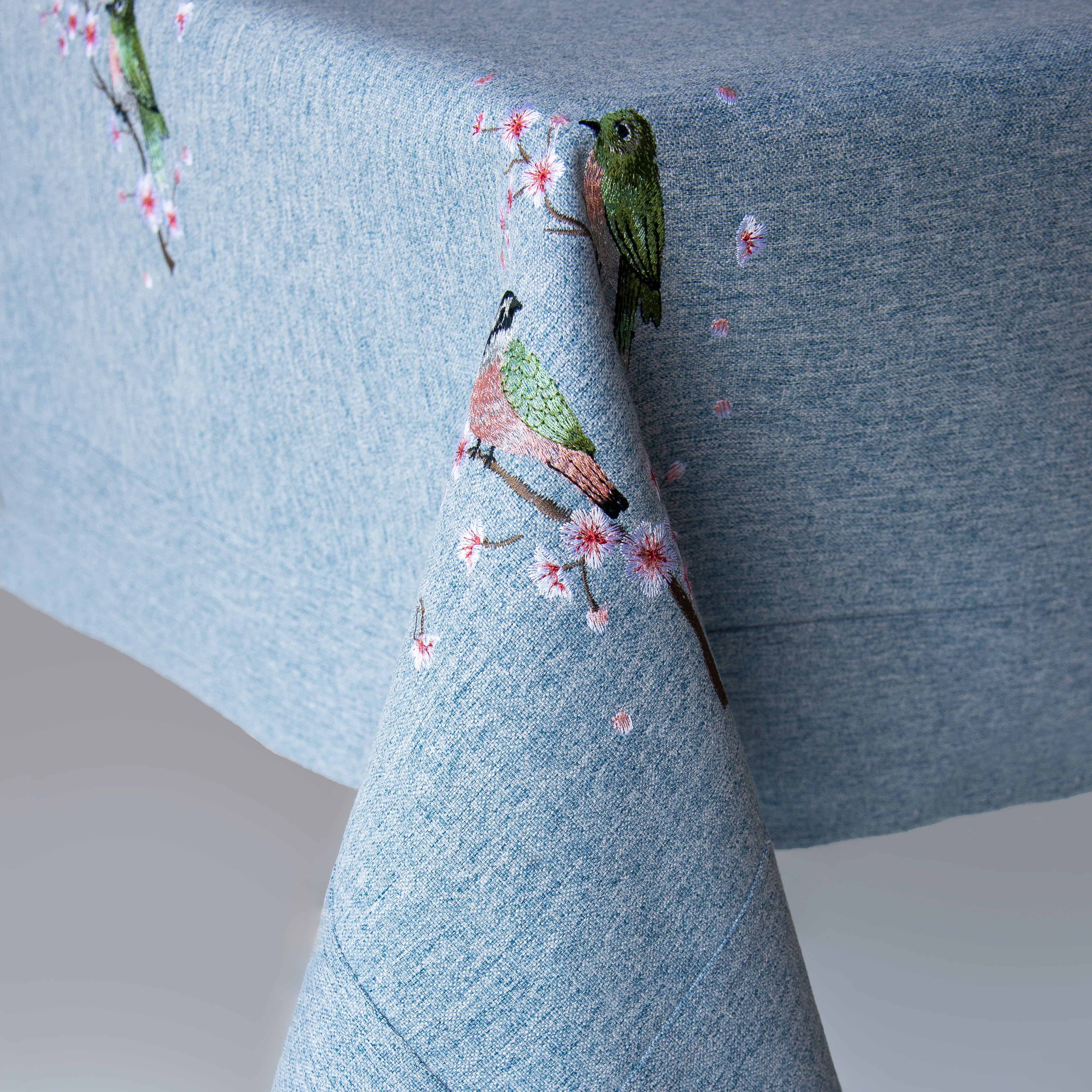 Birds Tablecloth