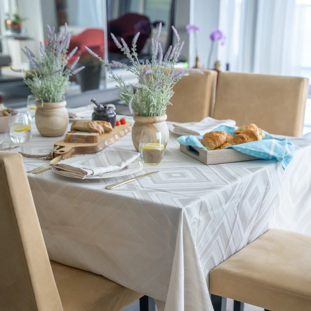 Briussels Tablecloth