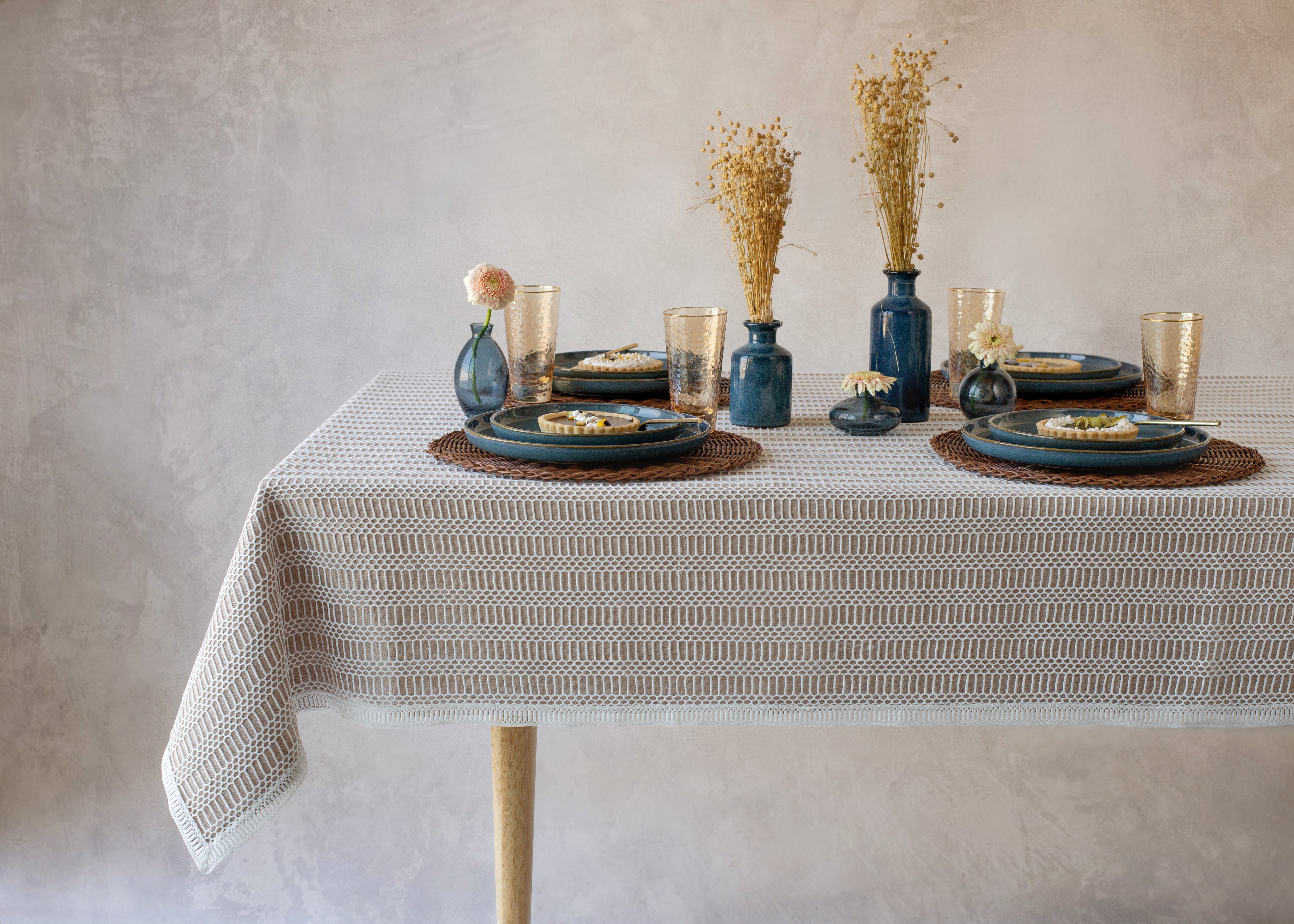 Avelar Tablecloth