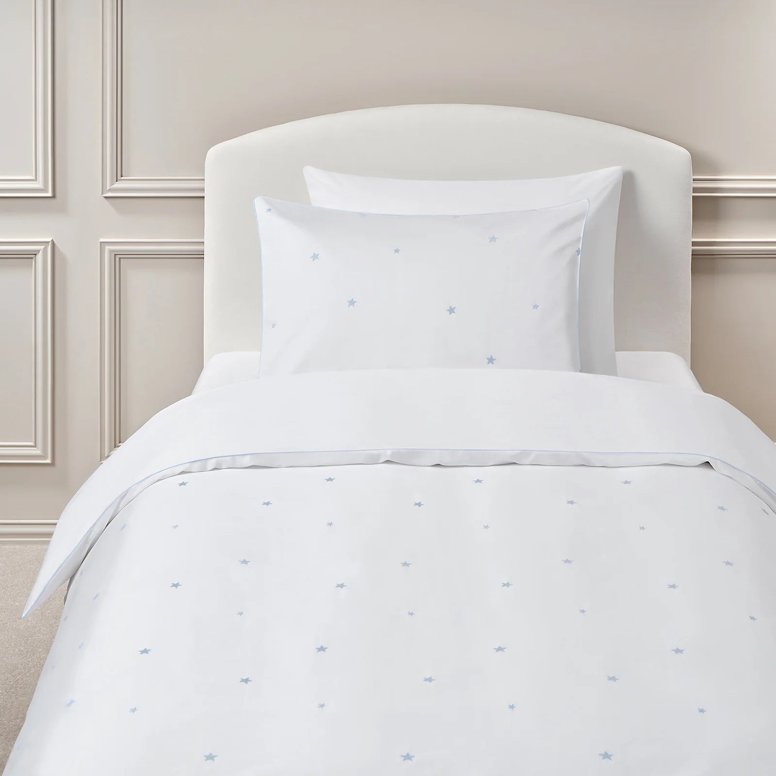Embroidered Stars 3 Piece Bedding Set