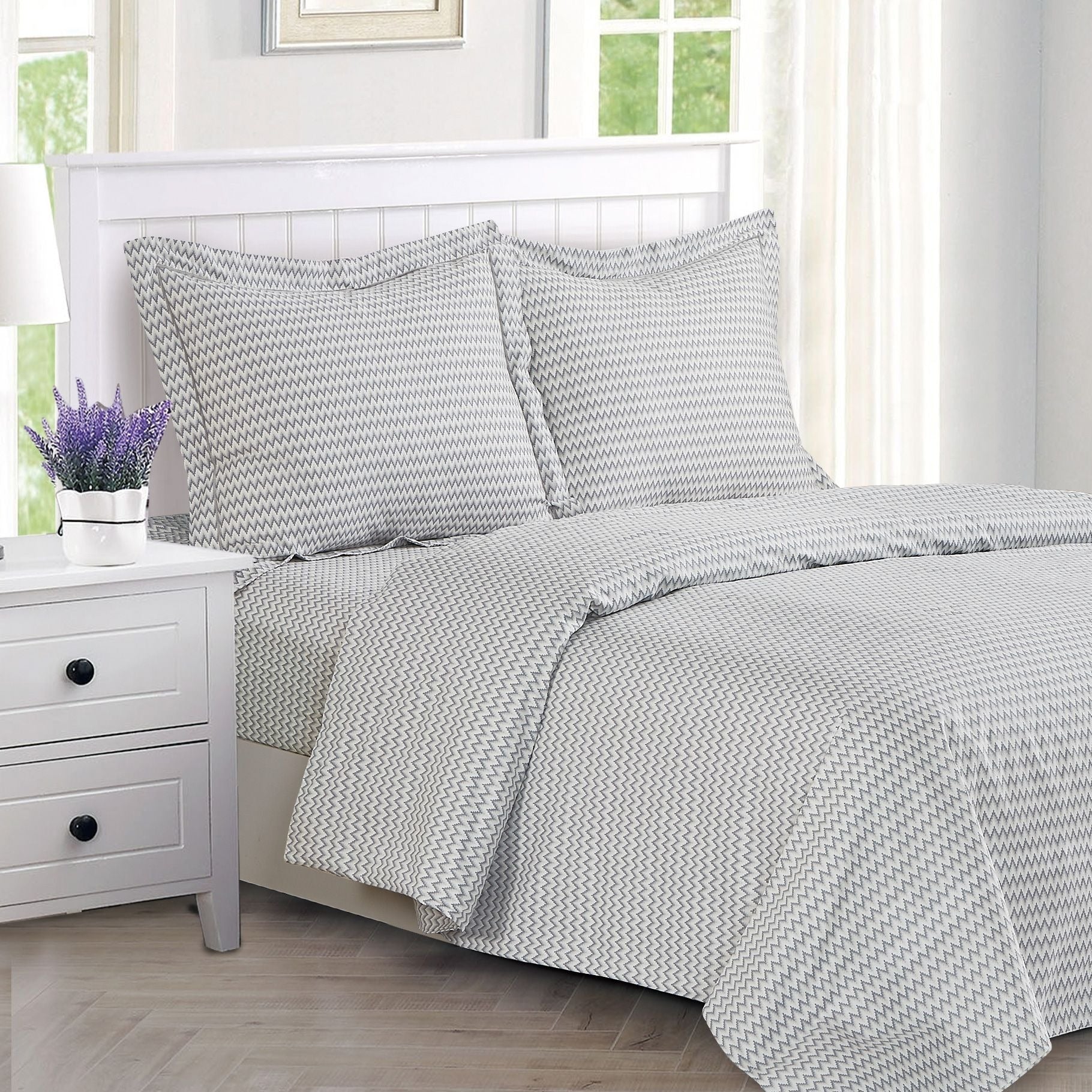 French Multi Waves 6 Piece Bedding Set