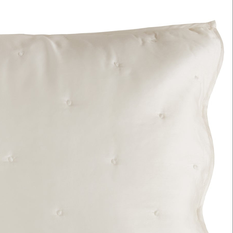 Grace Quilt and Shams