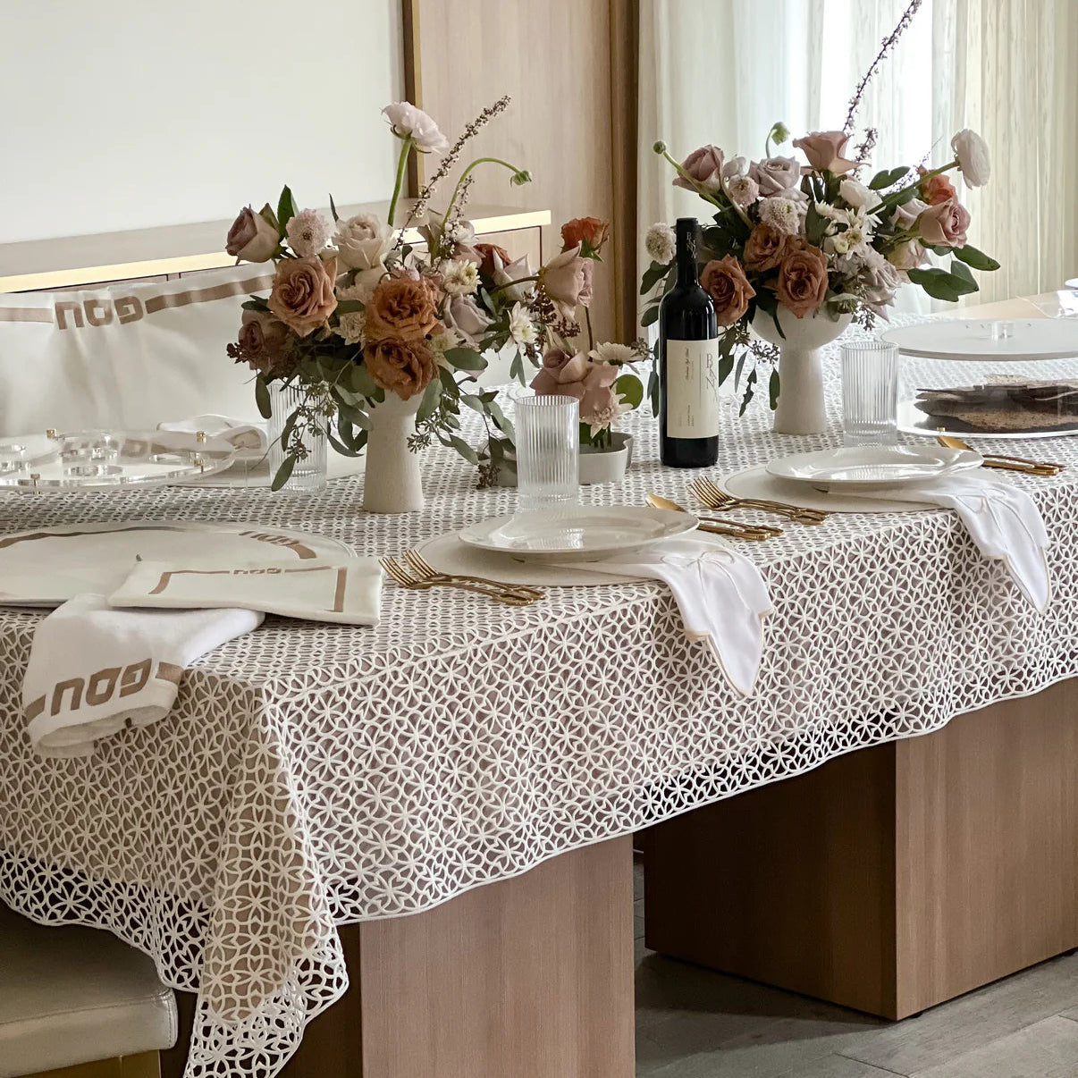 Hamptons Lattice Overlay Tablecloth