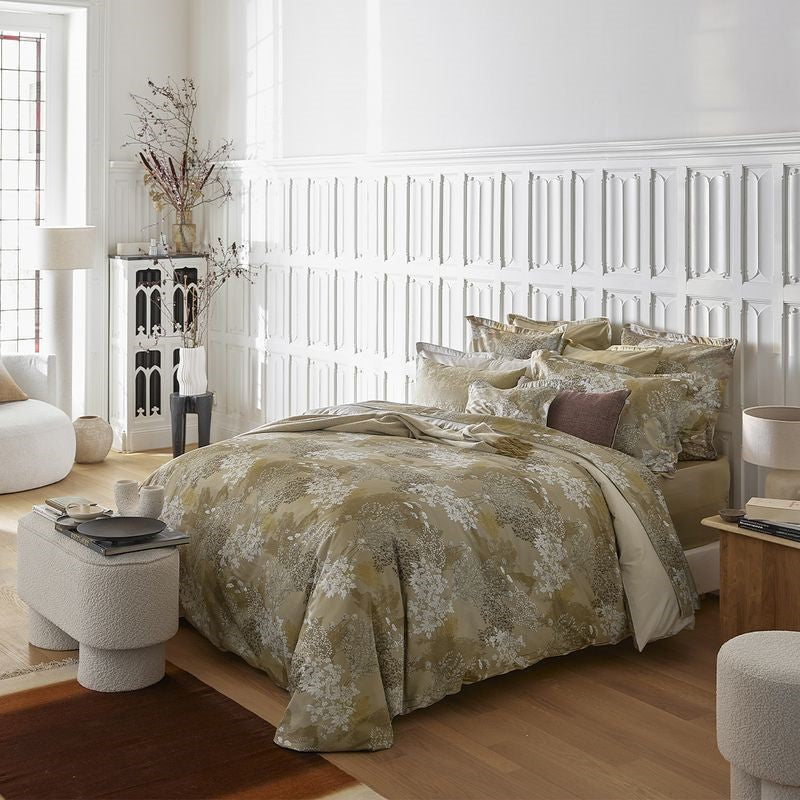 Lande 4 Piece Bedding Set