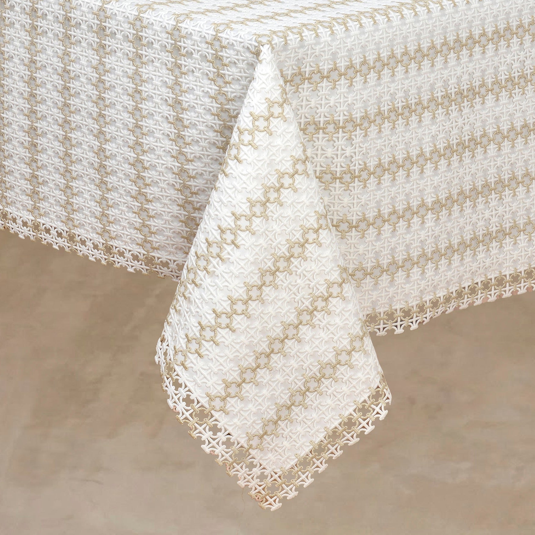 Monorola White-Gold Tablecloth