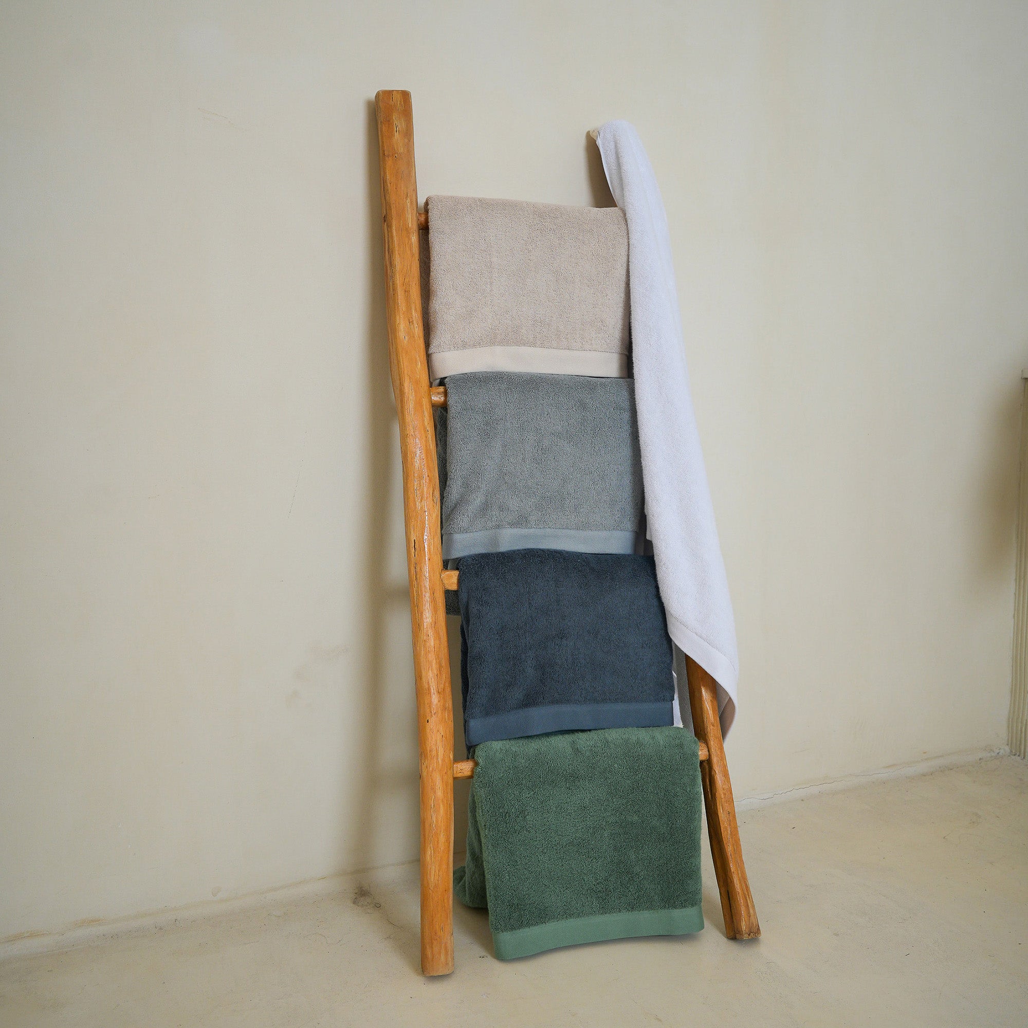 Oasis Bath Towels Pair