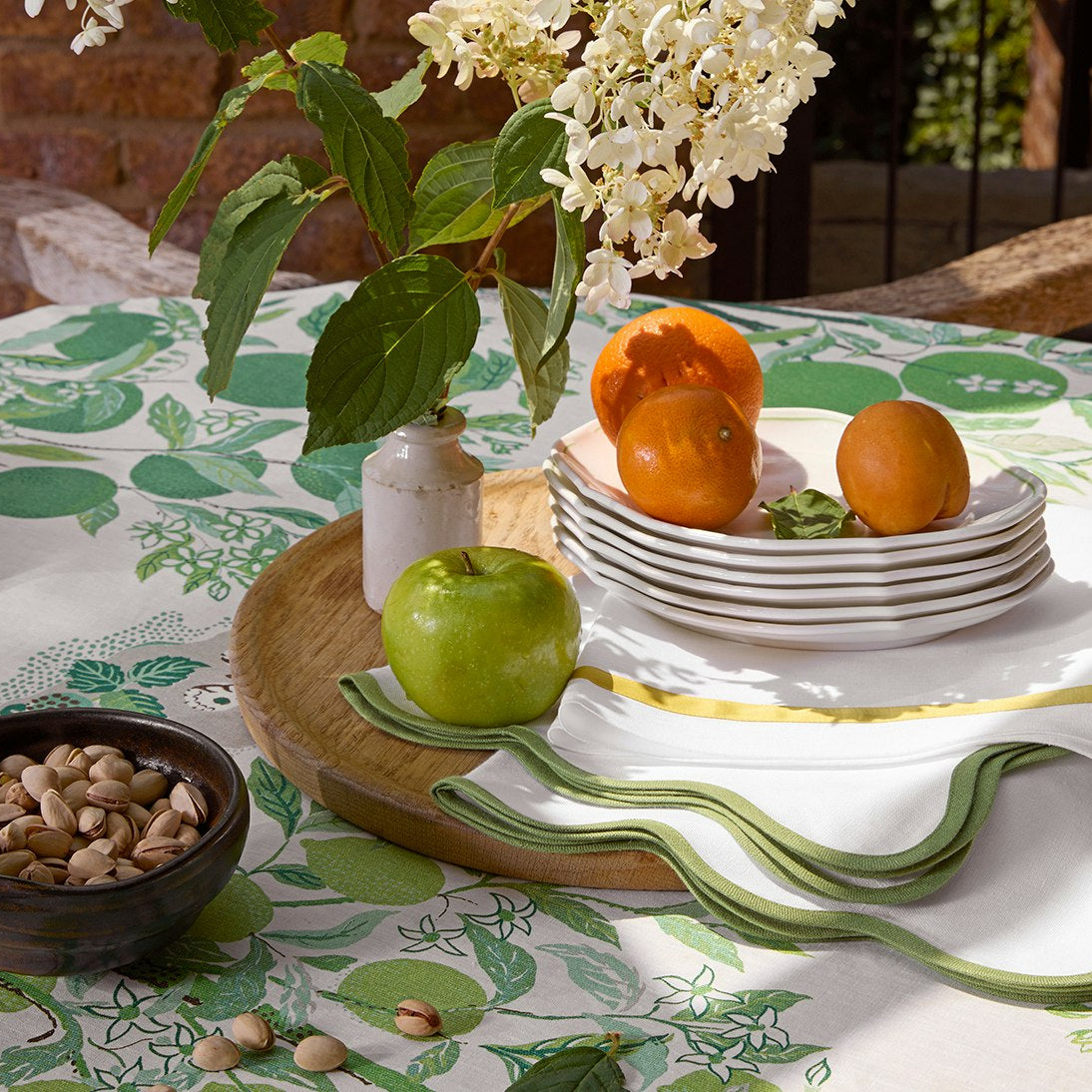 Matouk Citrus Garden Tablecloth - Thumbnail 3