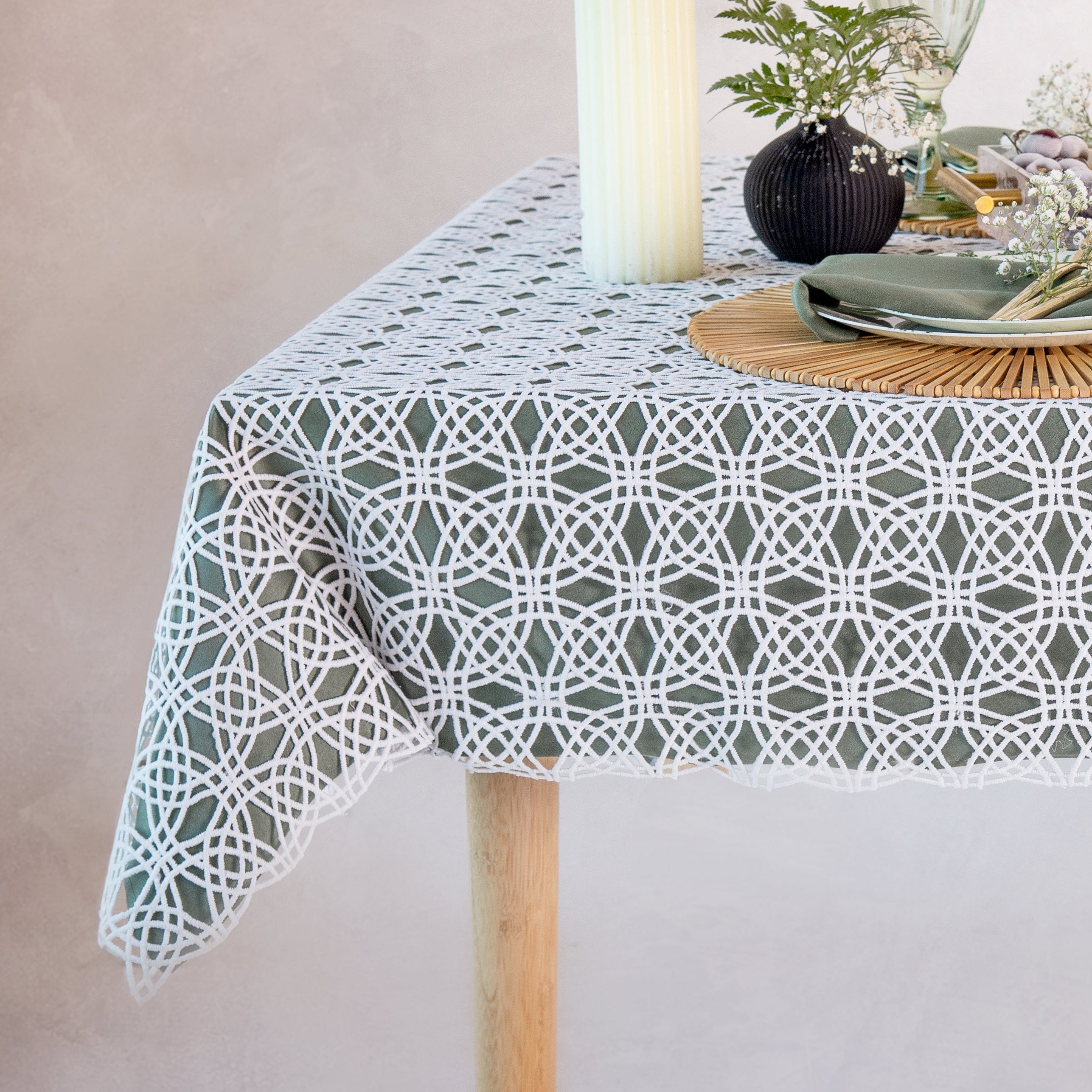 Trise Tablecloth