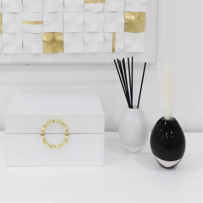 Crystal Reed Diffuser - Black Bottle / White Reeds