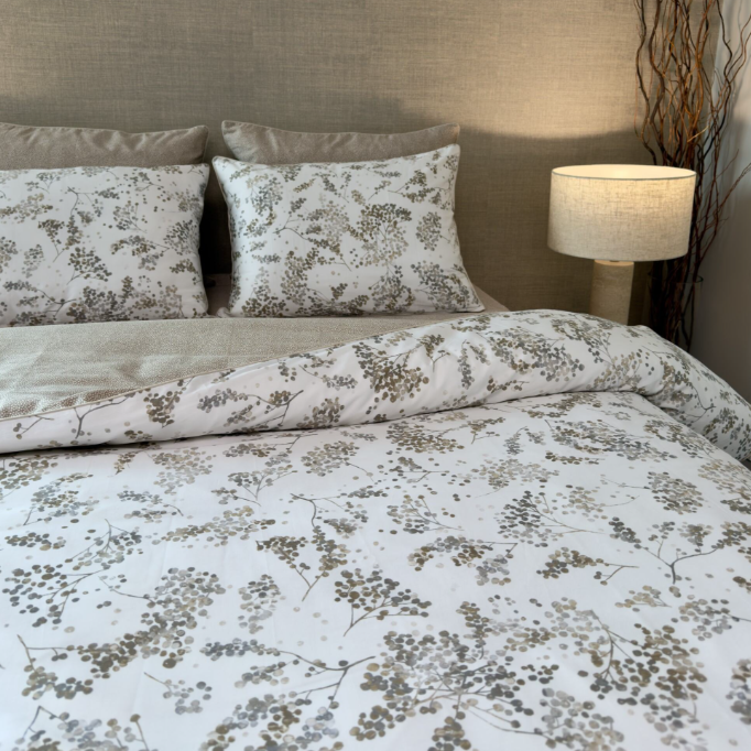 Perla 4 Piece Bedding Set