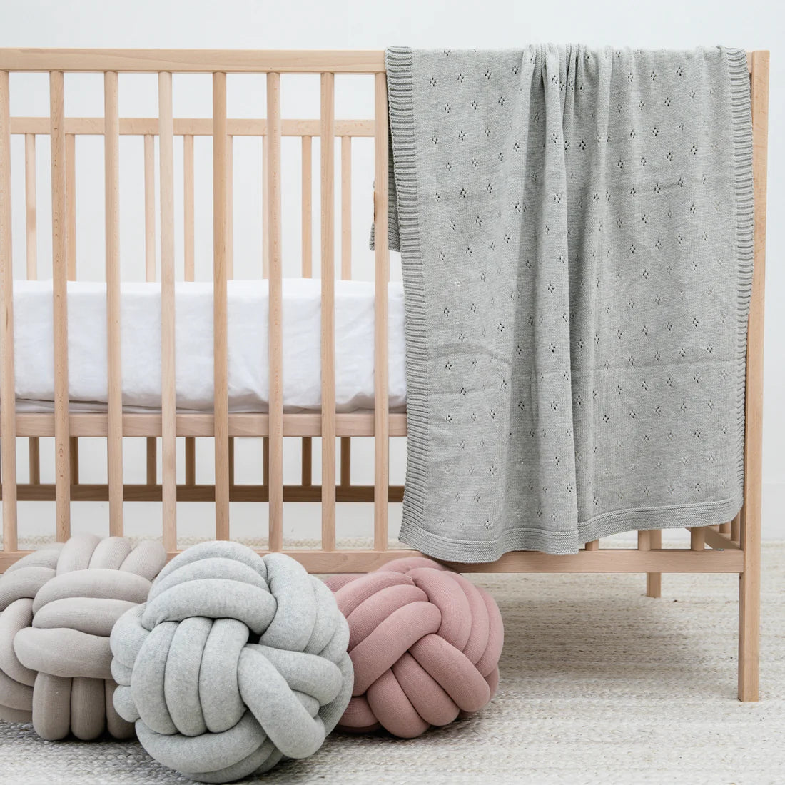 Knot Pillow- Vanilla Mel