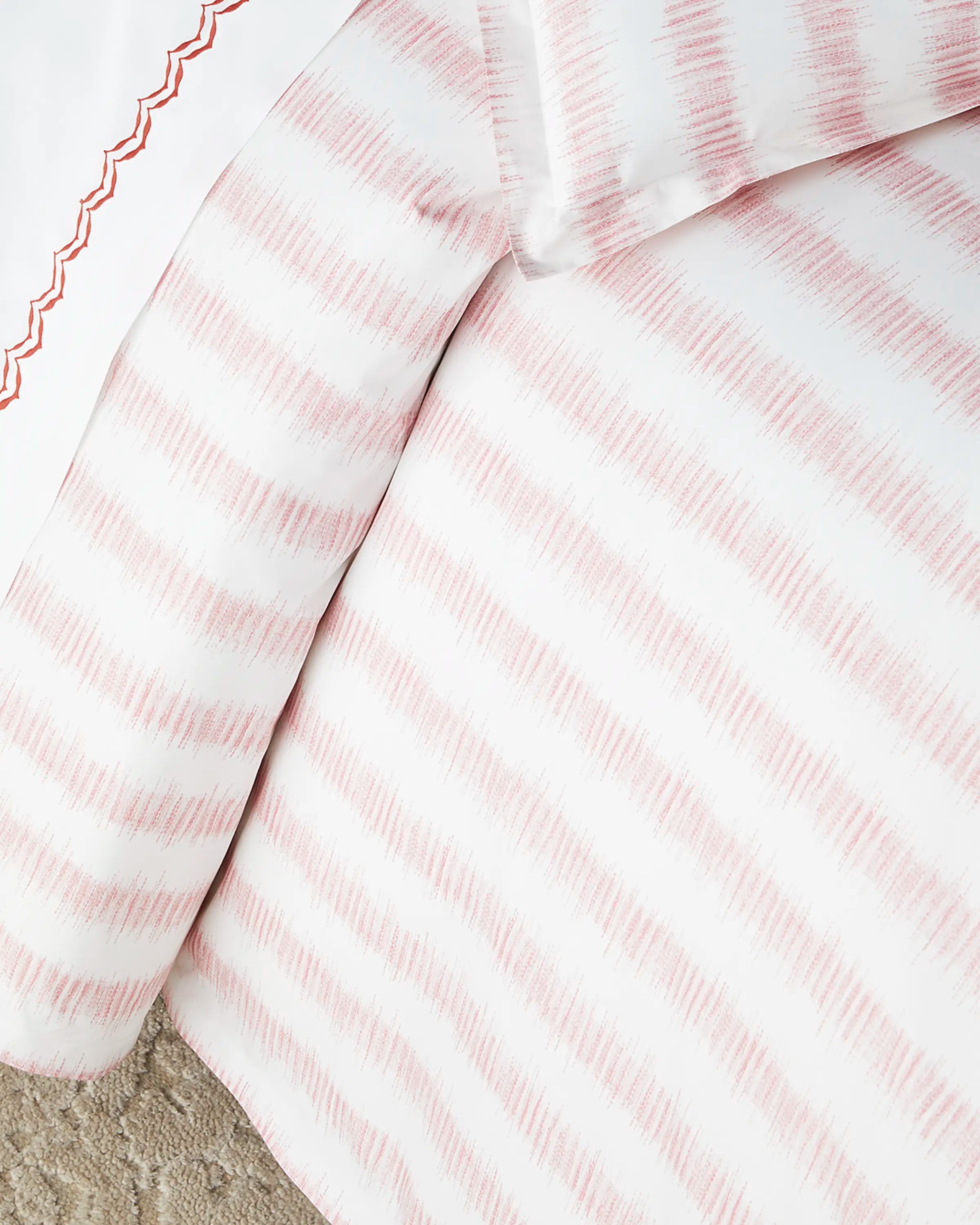 Attleboro 4 Piece Bedding Set