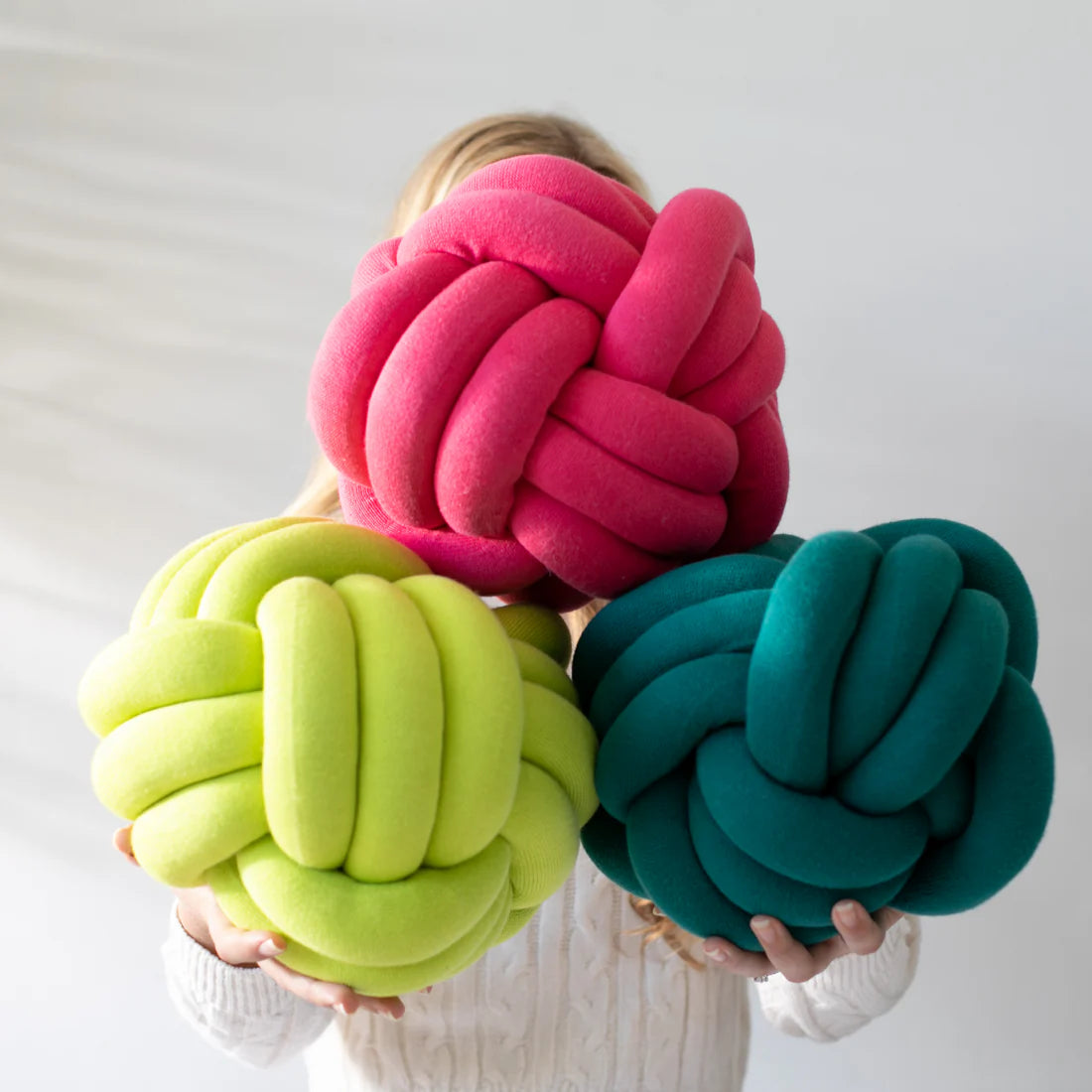 Knot Pillow- Neon Pink