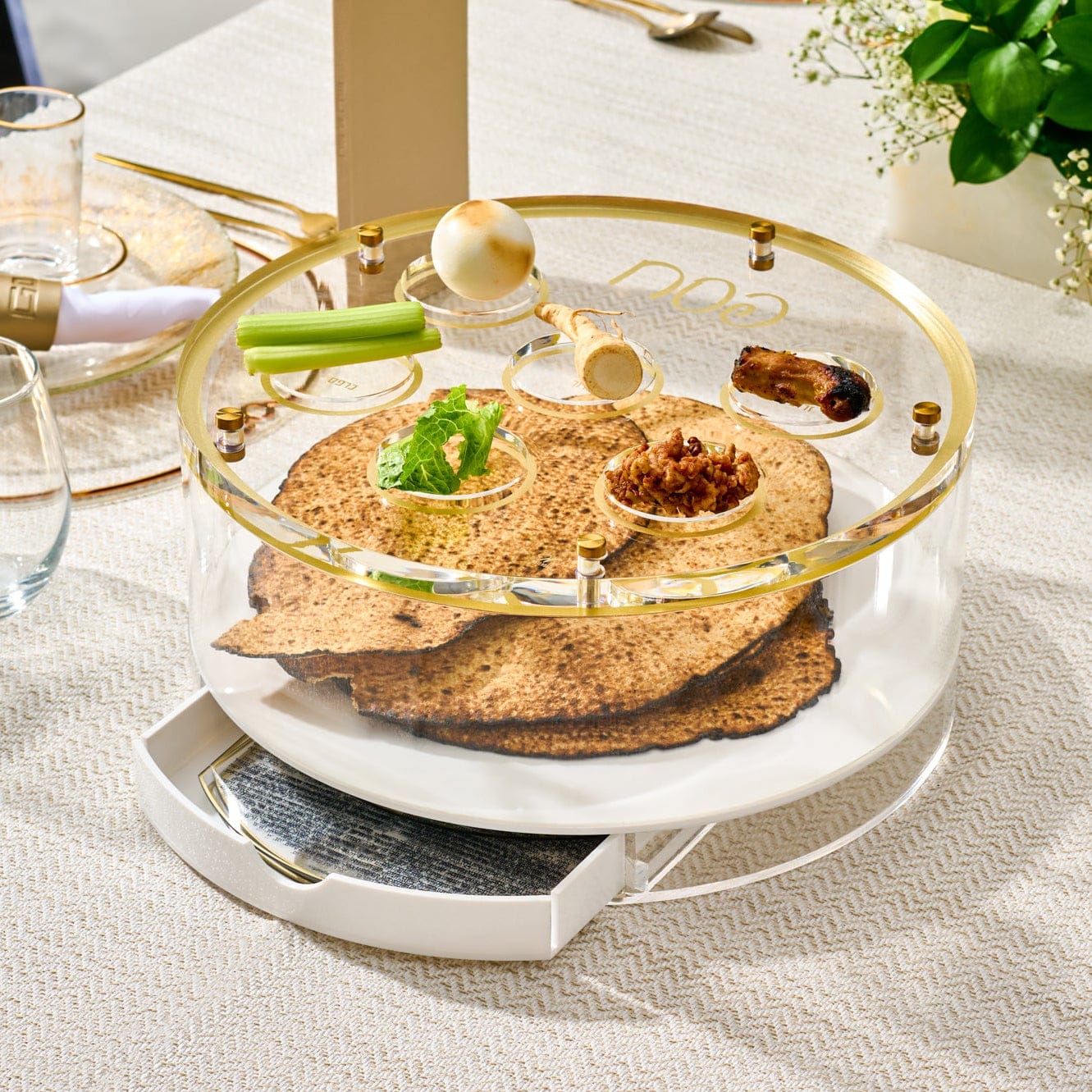 Classic Script Bencher Set Matzah Box