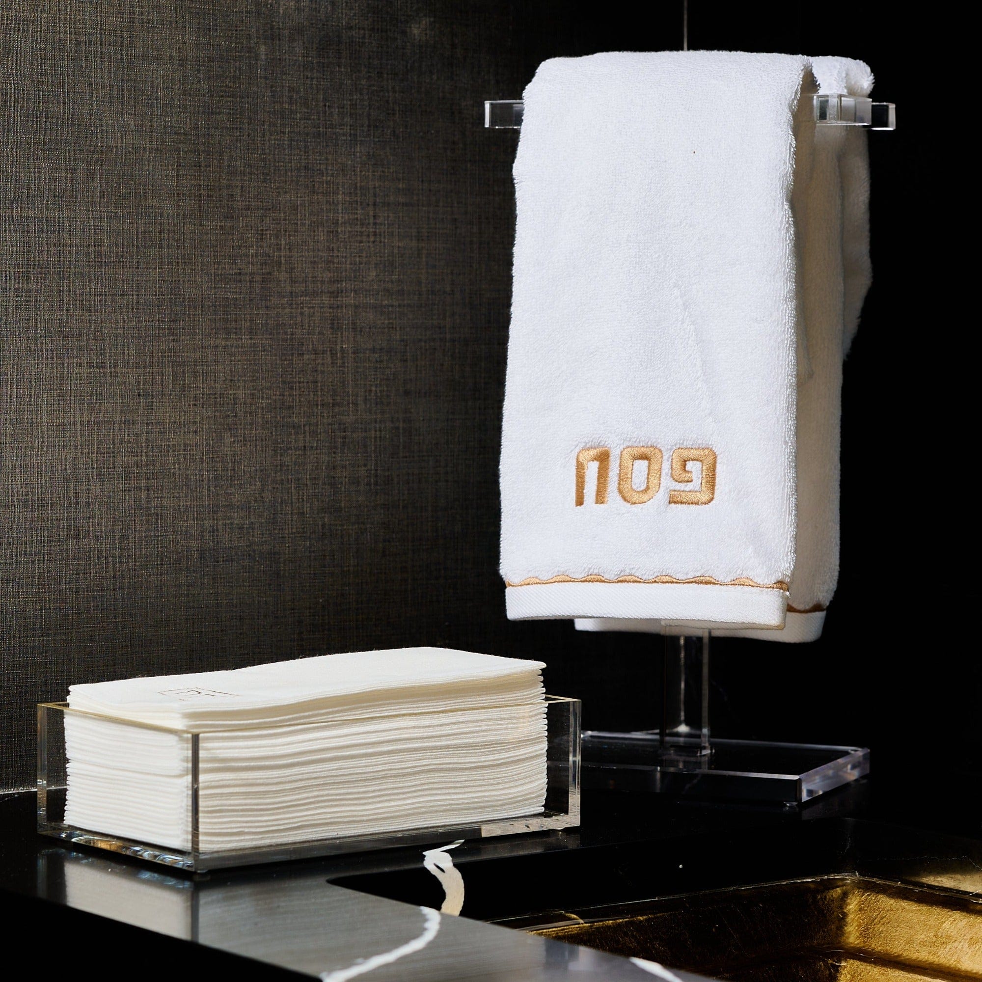 Pesach Scalloped Hand Towel