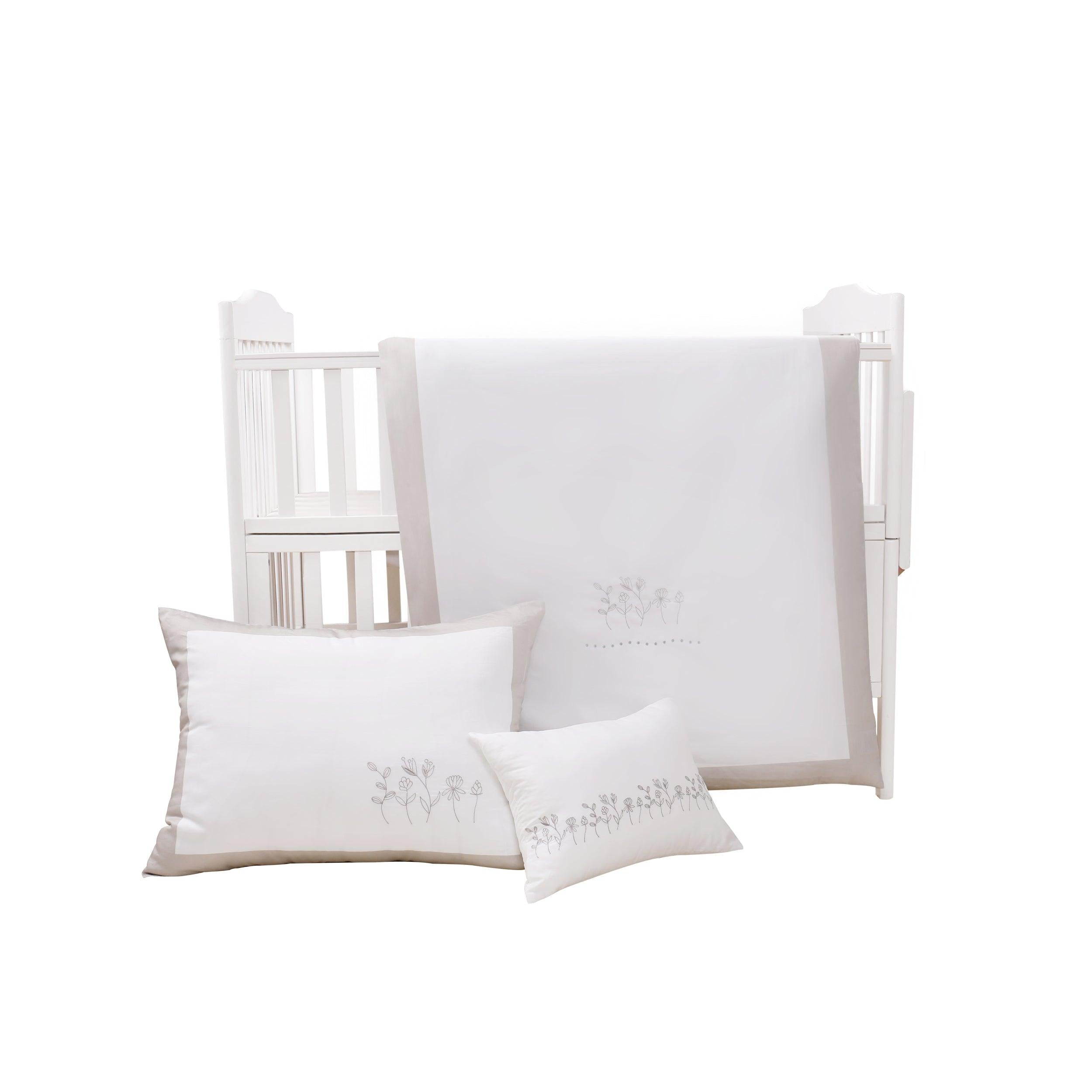 Hotel Style White/Grey 5 Piece Baby Bedding Set - Elegant Linen