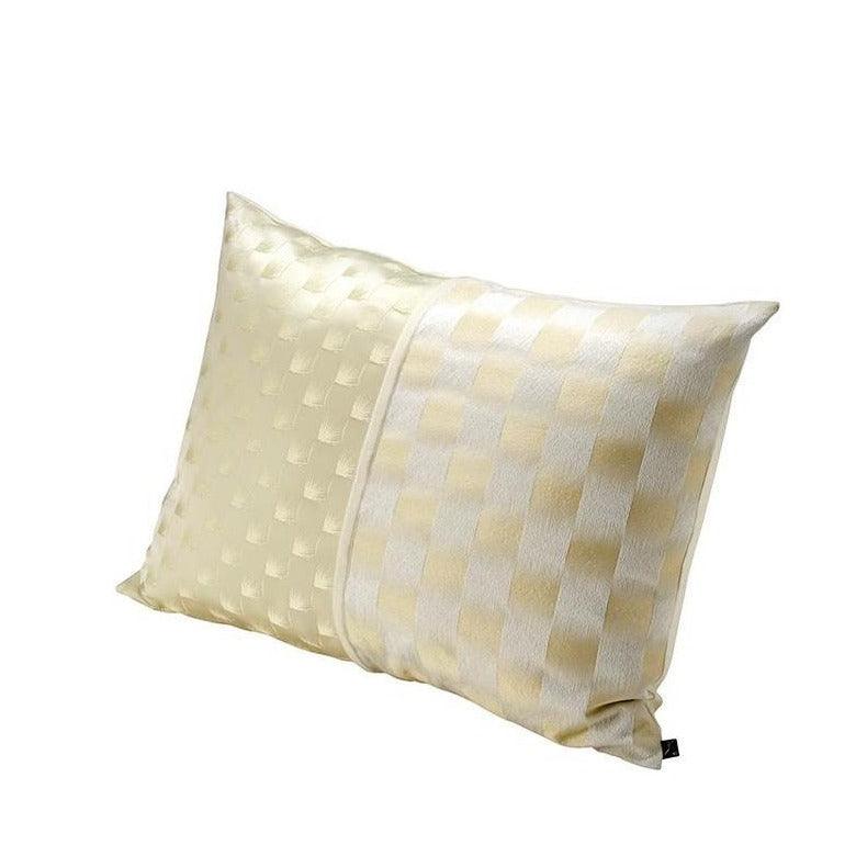 Kaede Cushion - Elegant Linen