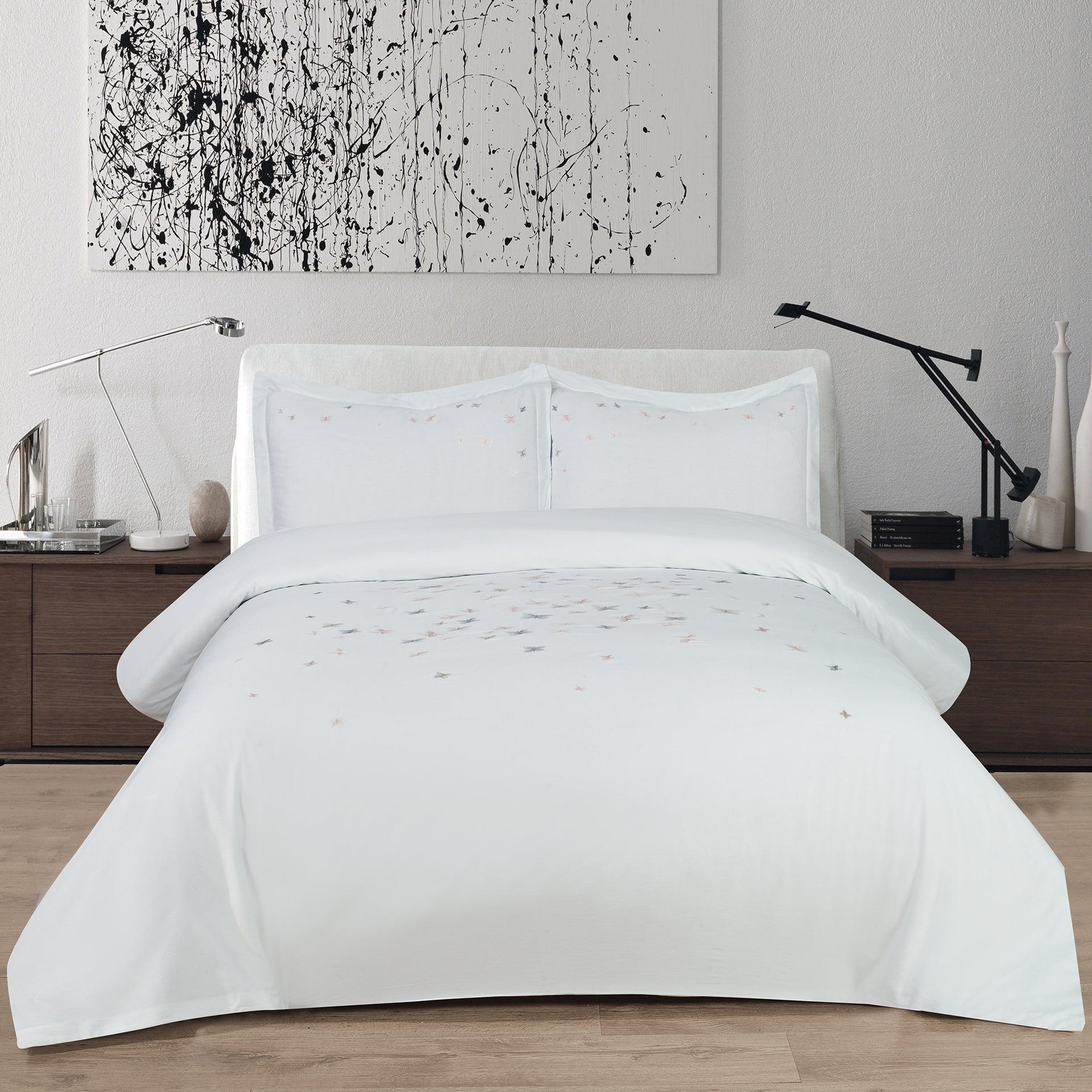 Oberio 4 Piece Bedding Set - Elegant Linen